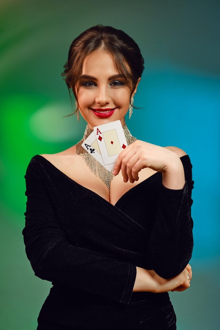 Studio multi-permainan rakyatjp menampilkan meja Andar Bahar, Teen Patti, dan Crazy Time
